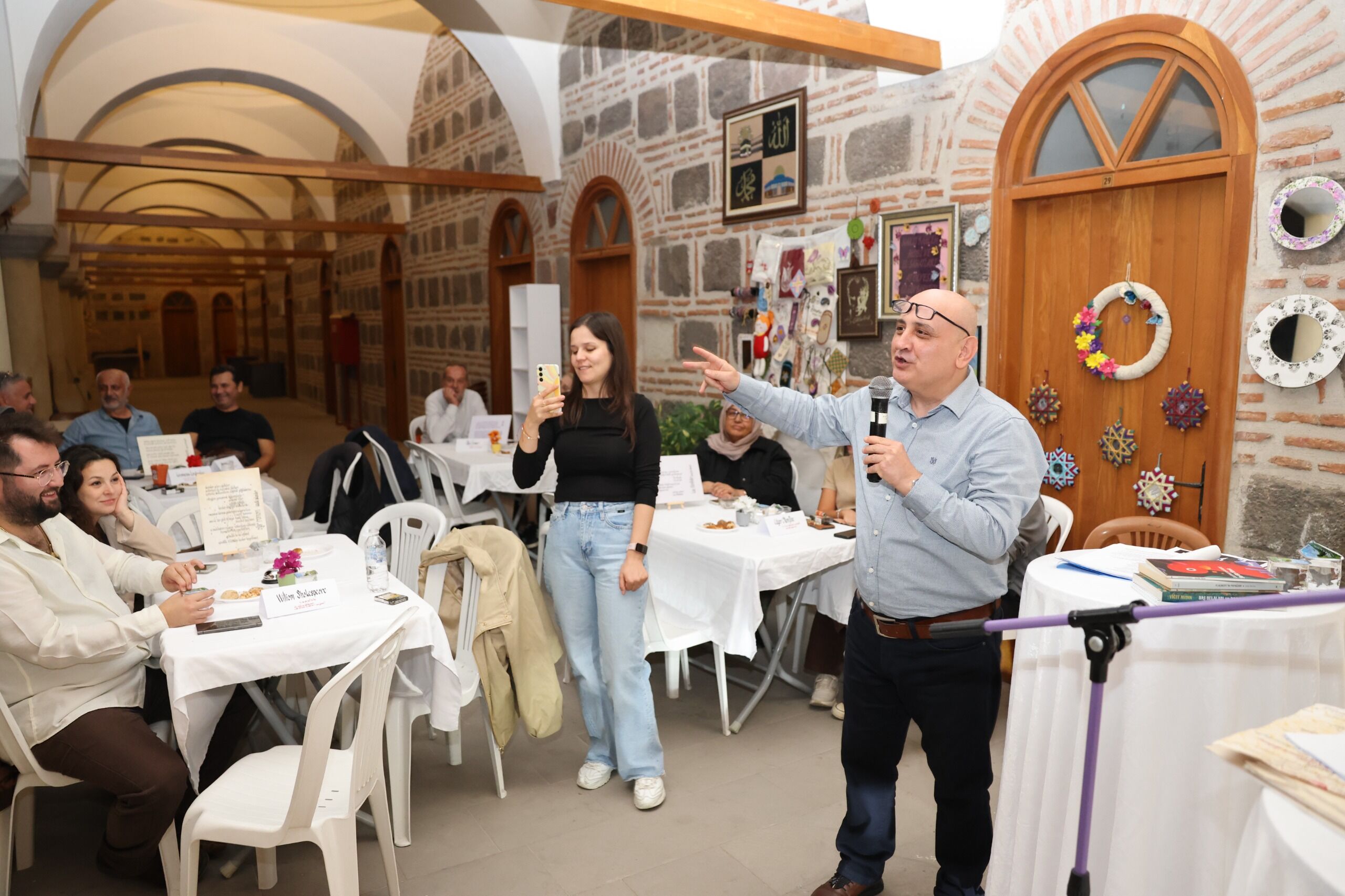 Şiir Evi Etkinlikleri’ne Yoğun İlgi! (1)