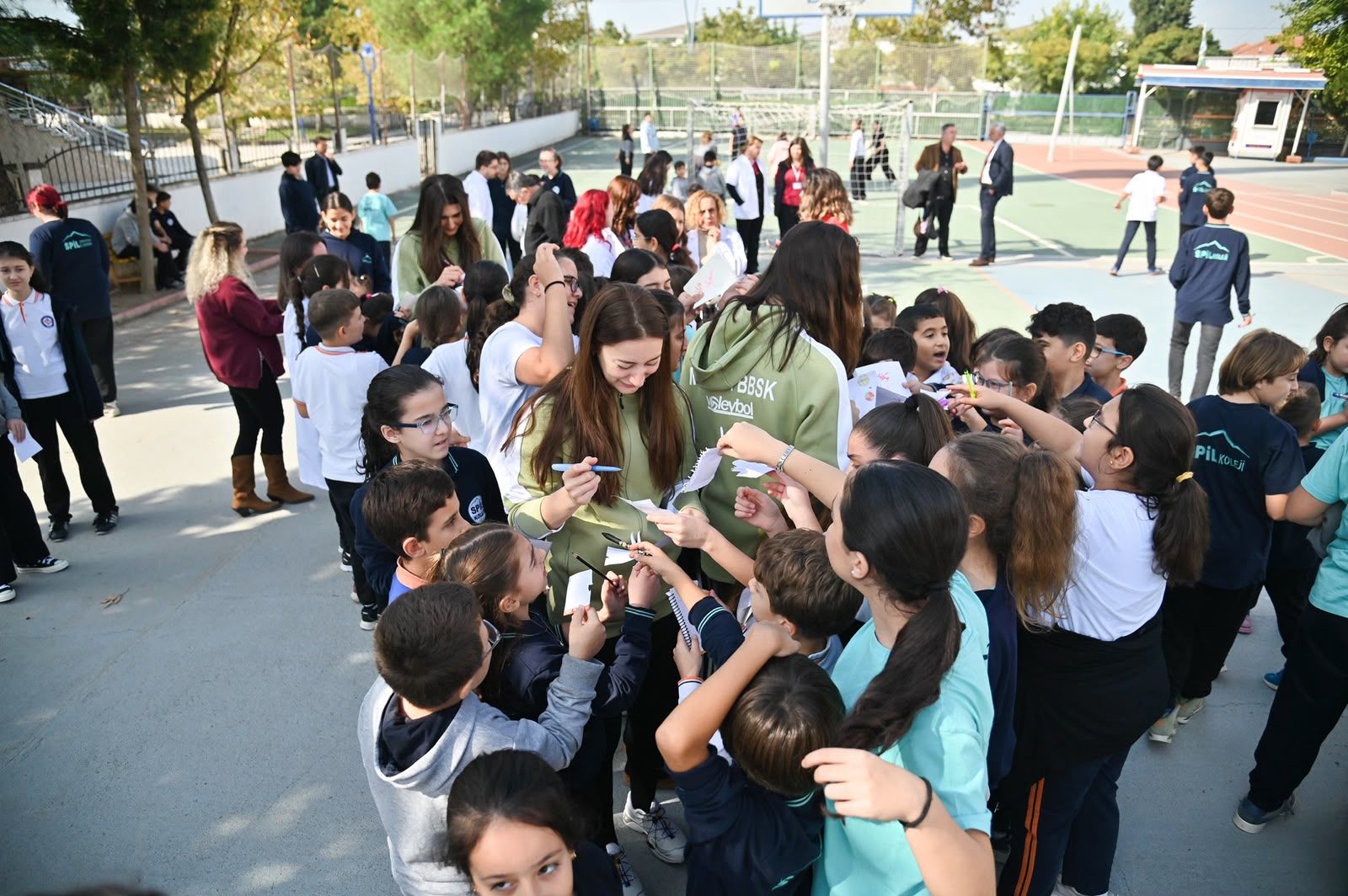 Spil Koleji’nde Voleybol Dolu Bir Gün (3)