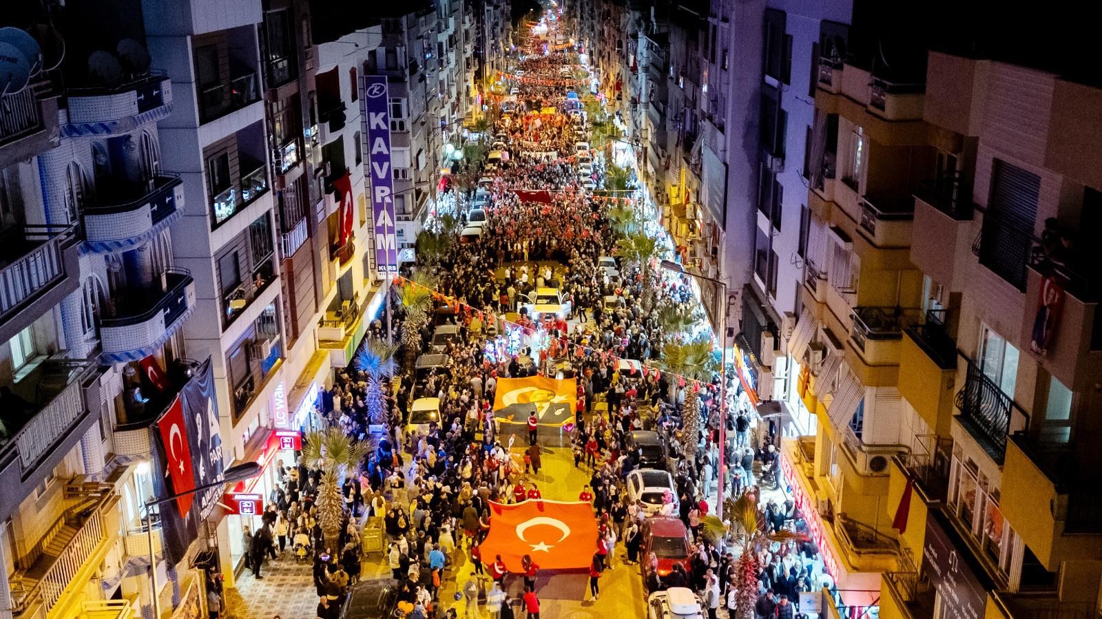 Turgutlu’da Cumhuriyet Coşkusu Işın Karaca Konseriyle Taçlanacak (3)