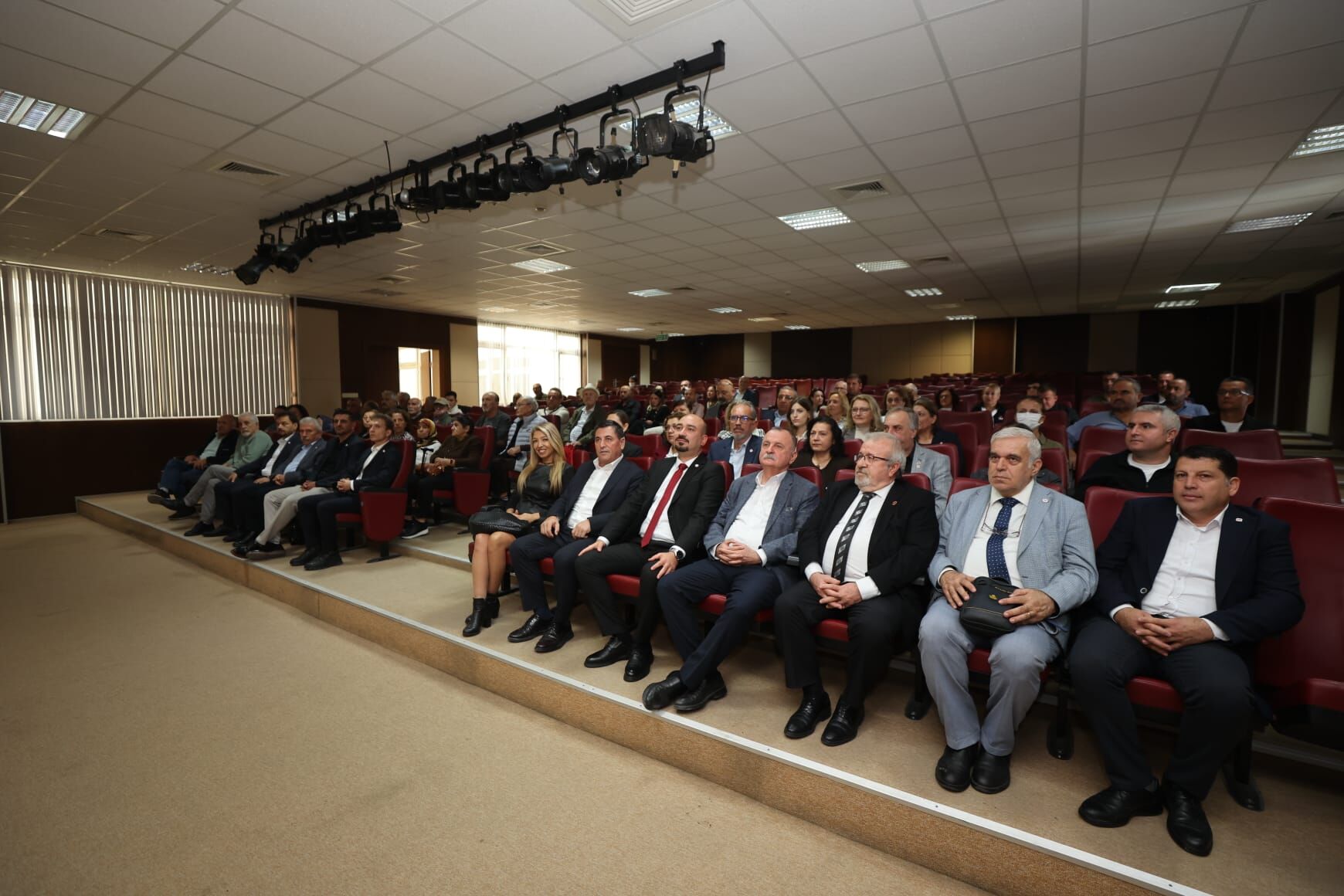 Yeni̇ Parti Yunusemre İlçe Başkanı Yalçın Arcak Mazbatasını Aldı (3)