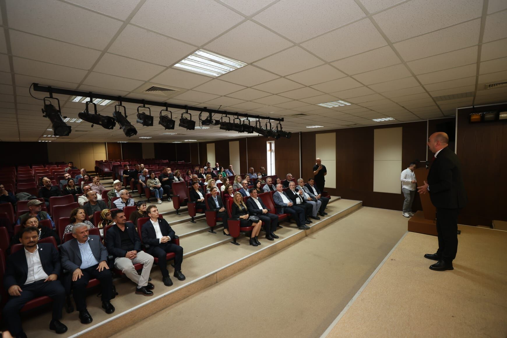 Yeni̇ Parti Yunusemre İlçe Başkanı Yalçın Arcak Mazbatasını Aldı (4)