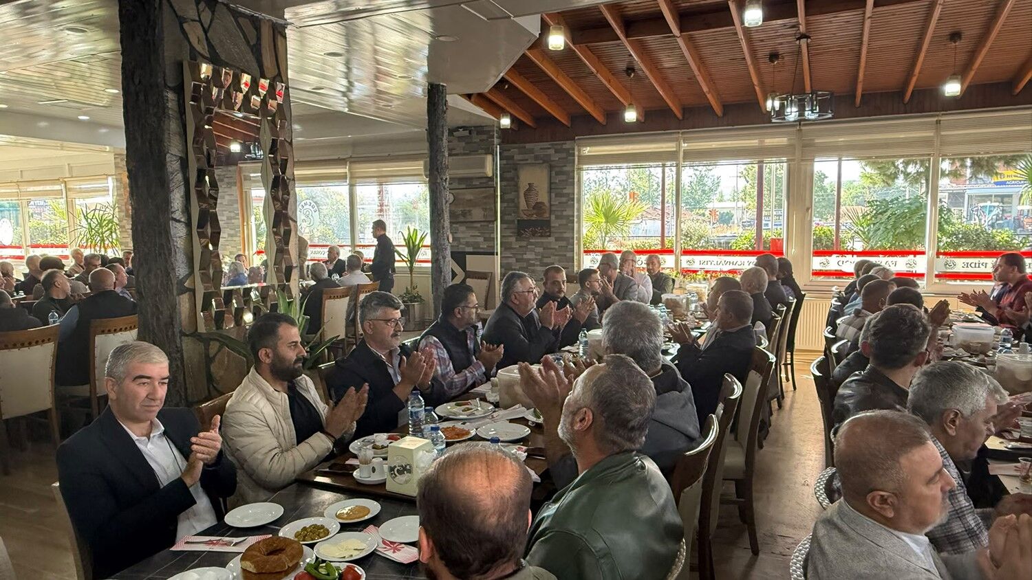 Yüksel Ve Ekibi Manisa’da Üyelerle Buluştu (1)