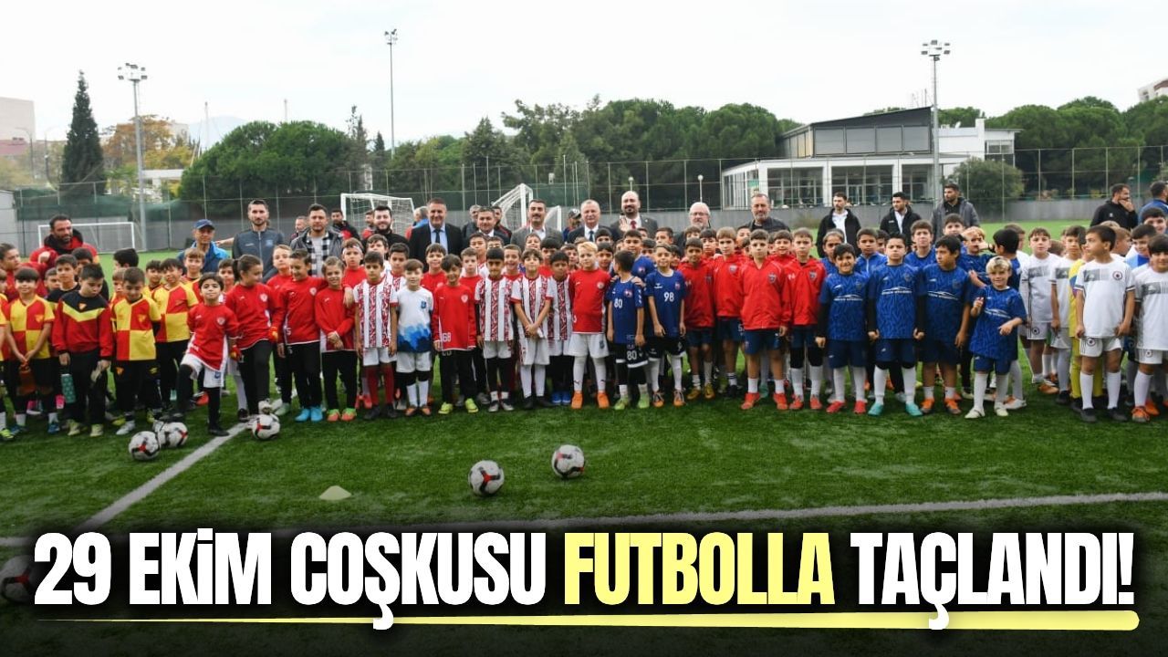 Yunusemre’de 29 Ekim coşkusu sahaya taşındı!