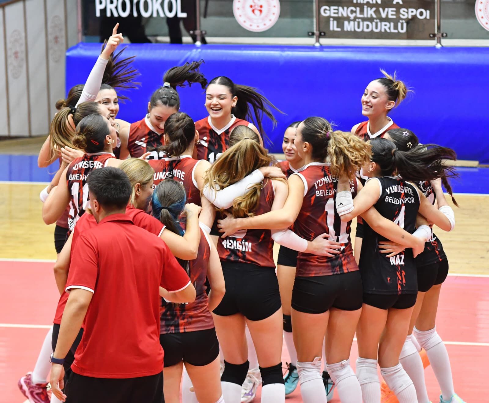 Yunusemre'nin Sultanları'ndan Müthiş Geri Dönüş (3)