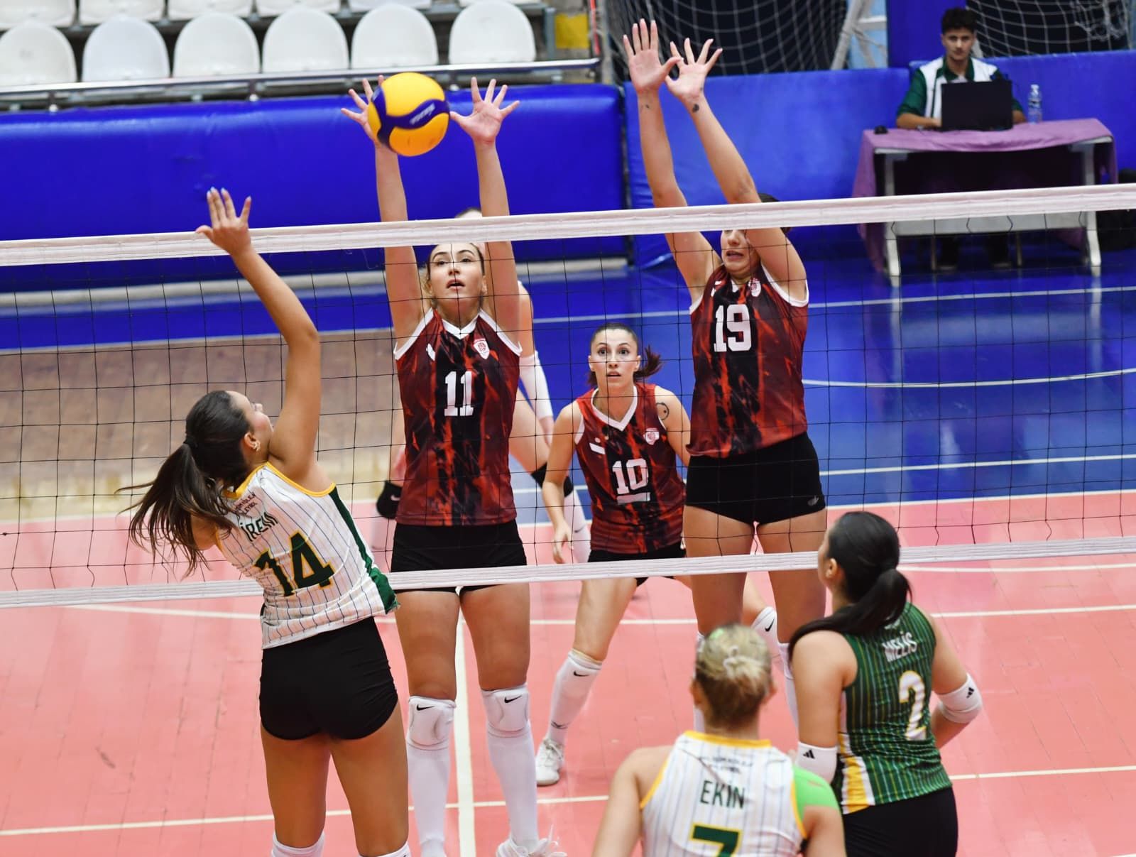 Yunusemre'nin Sultanları'ndan Müthiş Geri Dönüş (4)